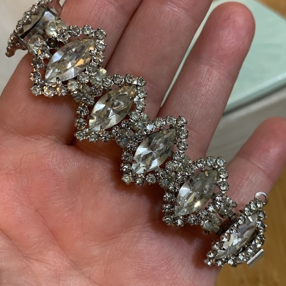 Albert Weiss Silver Vintage Rhinestone Marquise Stone Statement Wedding Bracelet - Picture 3 of 17